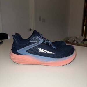 Altra Torin 8 Women's Running Shoes Navy Peach Size 9